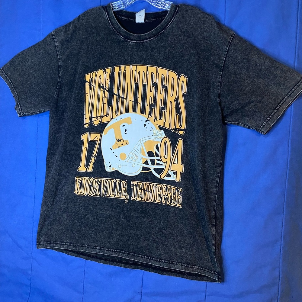Men’s Tennessee Vols T-shirt large